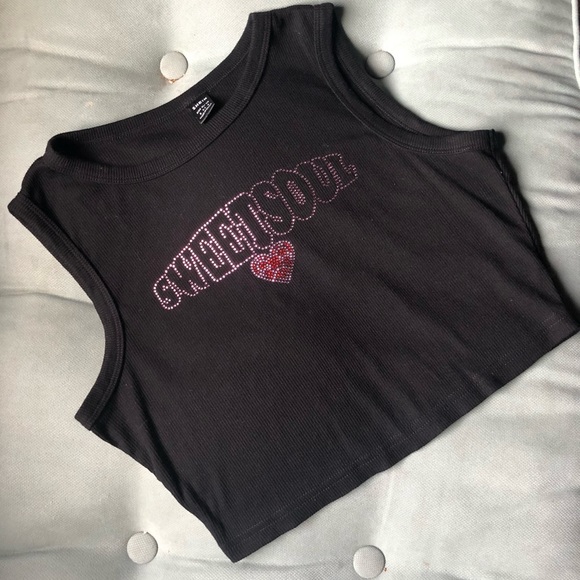 SHEIN Tops - SHEIN ribbed crop top